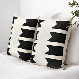Urbano Pillow - Black