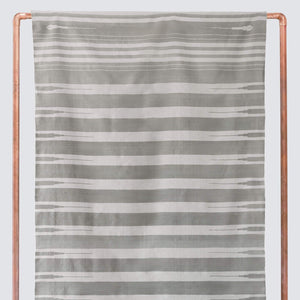 Cotton Dhurrie Area Rug in Medium Grey