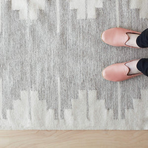 La Cima Accent Rug - Grey