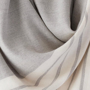 Cuadra Throw